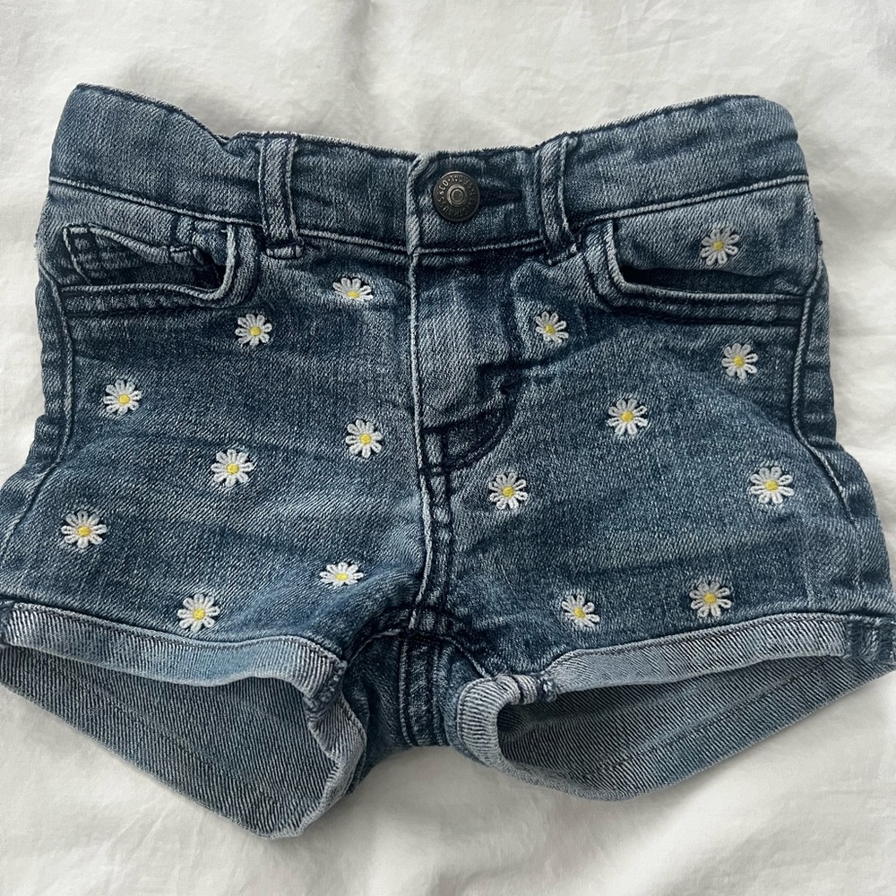 Levi’s Shorty Short, size 3T